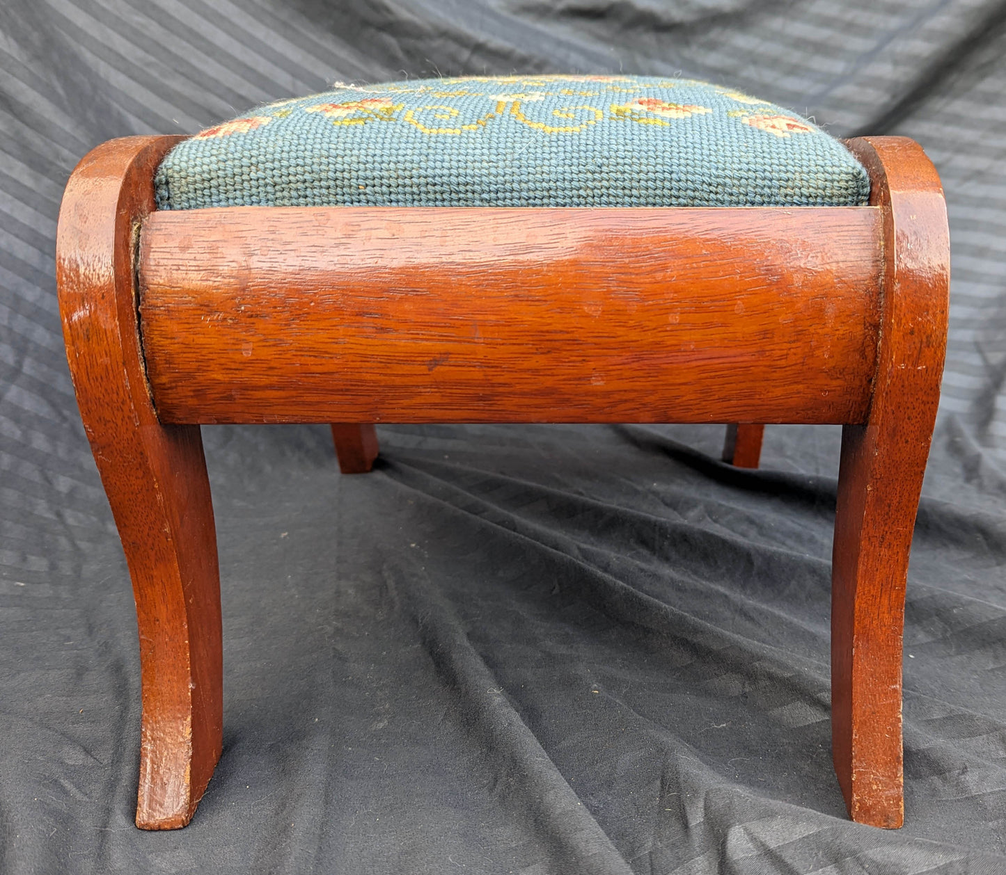 Antique Vintage Old Victorian SOLID Wood Wooden Kneeling Bench Foot Stool Ottoman Stand Floral Blue Fabric Needlepoint Design