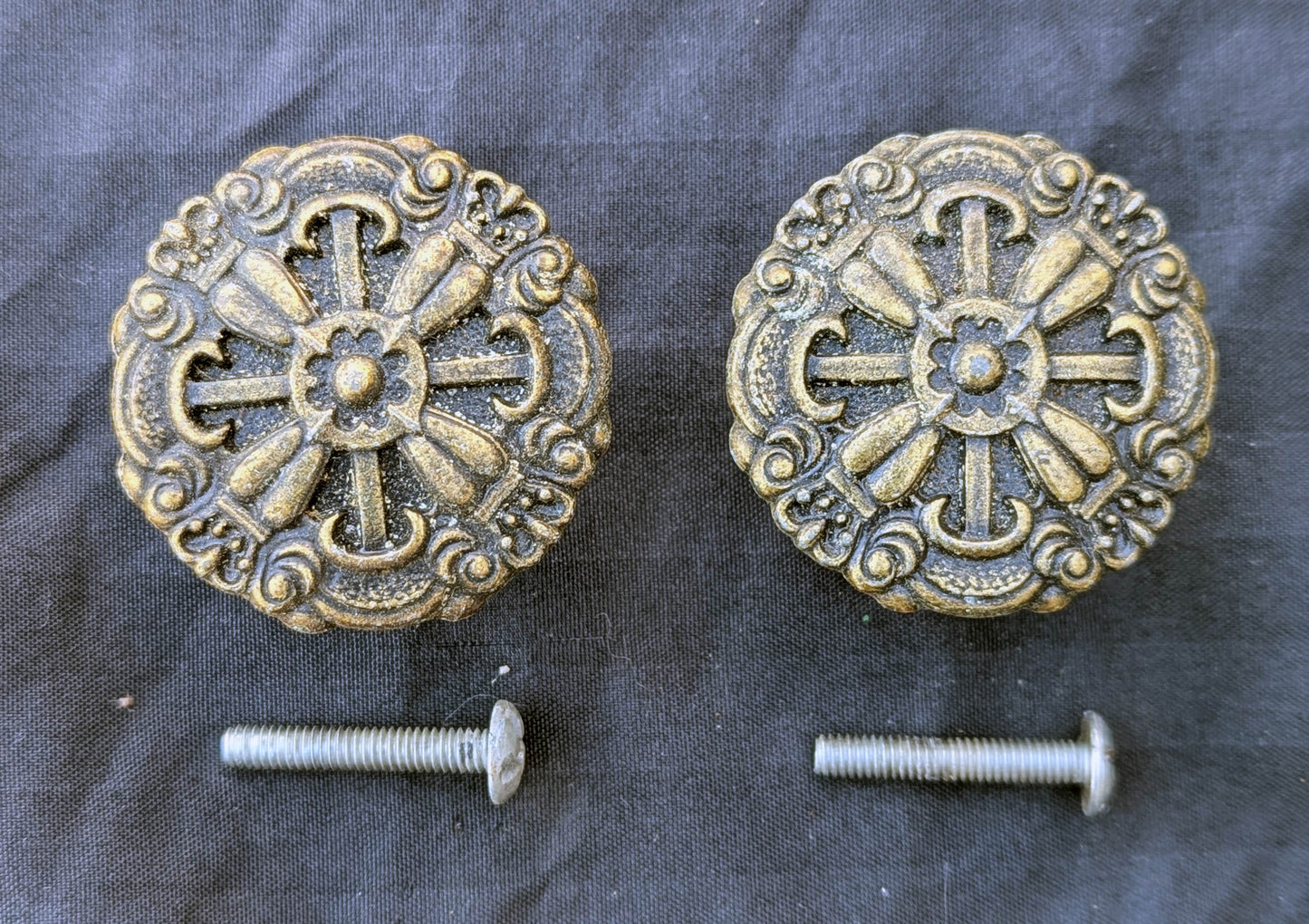 4 Pairs available Round Vintage Old Salvaged Reclaimed "HYER" Hollywood Regency Cast Metal Antique Brass Finish Cabinet Door Drawer Furniture Knob Doorknob Pull Handle