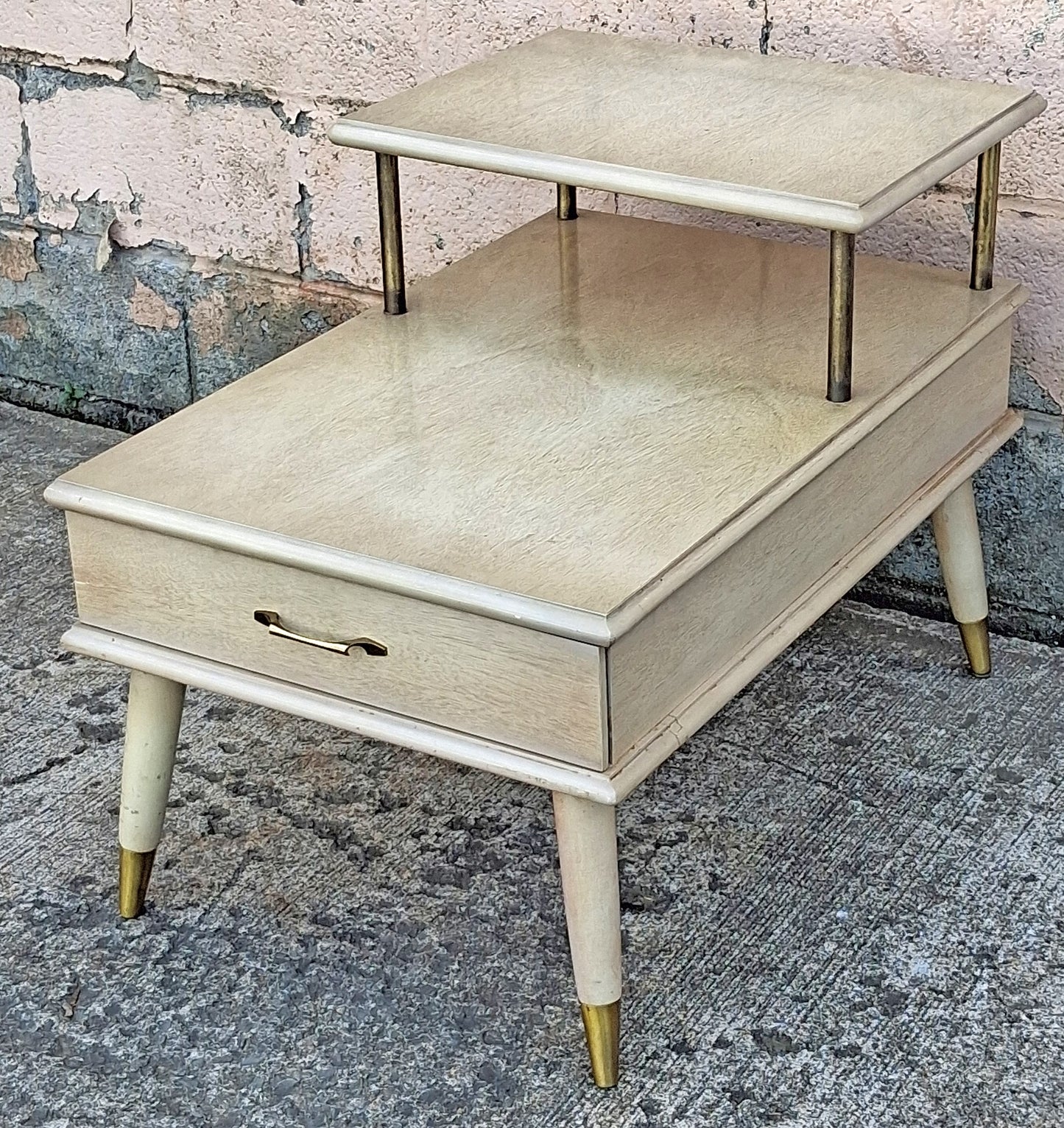 Vintage Antique Old Reclaimed Salvaged Art Deco Mid Century MCM Blonde Mahogany Wooden Brass Metal Tiered End Side Accent Table Nightstand