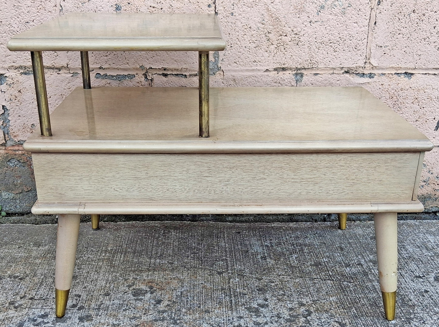 Vintage Antique Old Reclaimed Salvaged Art Deco Mid Century MCM Blonde Mahogany Wooden Brass Metal Tiered End Side Accent Table Nightstand