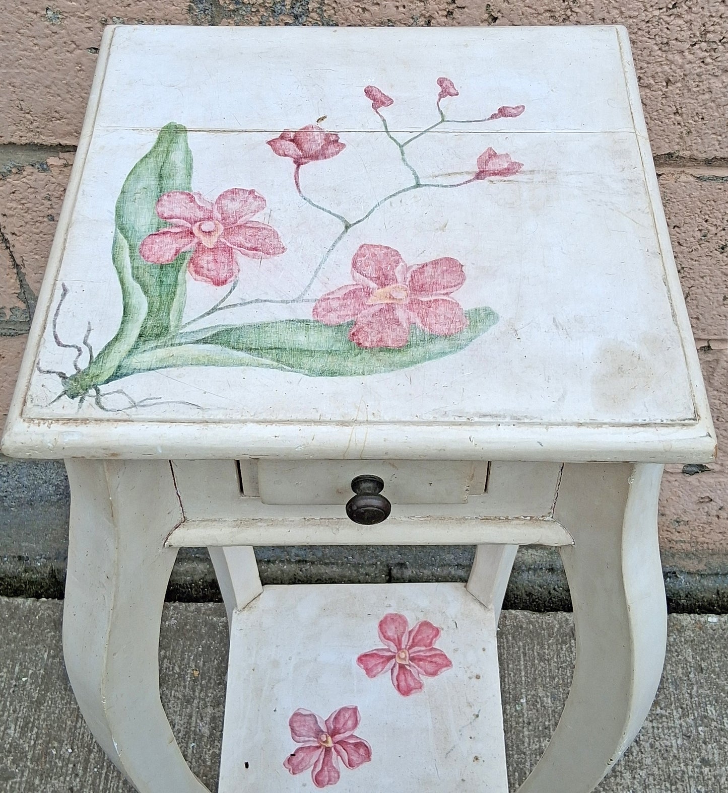 Antique Vintage Hand Painted Old French Provincial Country SOLID Wood Wooden Bowed Lamp End Side Accent Plant Hall Table Nightstand Shelf