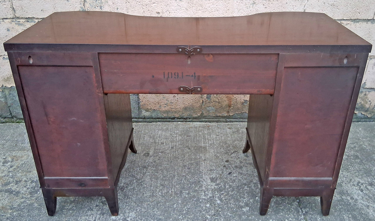 Antique Vintage Old Reclaimed Salvaged Colonial Chippendale Solid Wood Wooden Kidney Writing Office Studio Bureau Desk Work Table Vanity