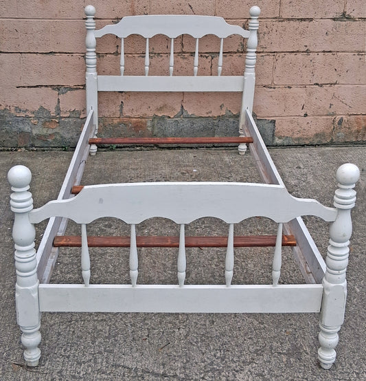 Antique Vintage Old Reclaimed Salvaged J.B. Van Sciver Colonial SOLI Wooden Wood White Twin Size Bed Head Foot Board Frame Bedframe Set