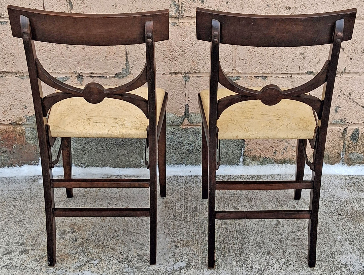 Pair of Antique Vintage Louis Rastetter & Sons Co. "Solid Kumfort" Wooden Folding Foldable Portable Theater Accent Dining Chairs Vinyl Seats