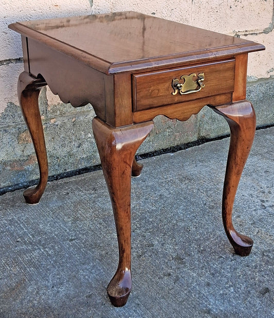 Vintage Antique Old Pennsylvania House Queen Anne Style SOLID Cherry Wood Wooden Accent End Lamp Side Table Nightstand Single Drawer