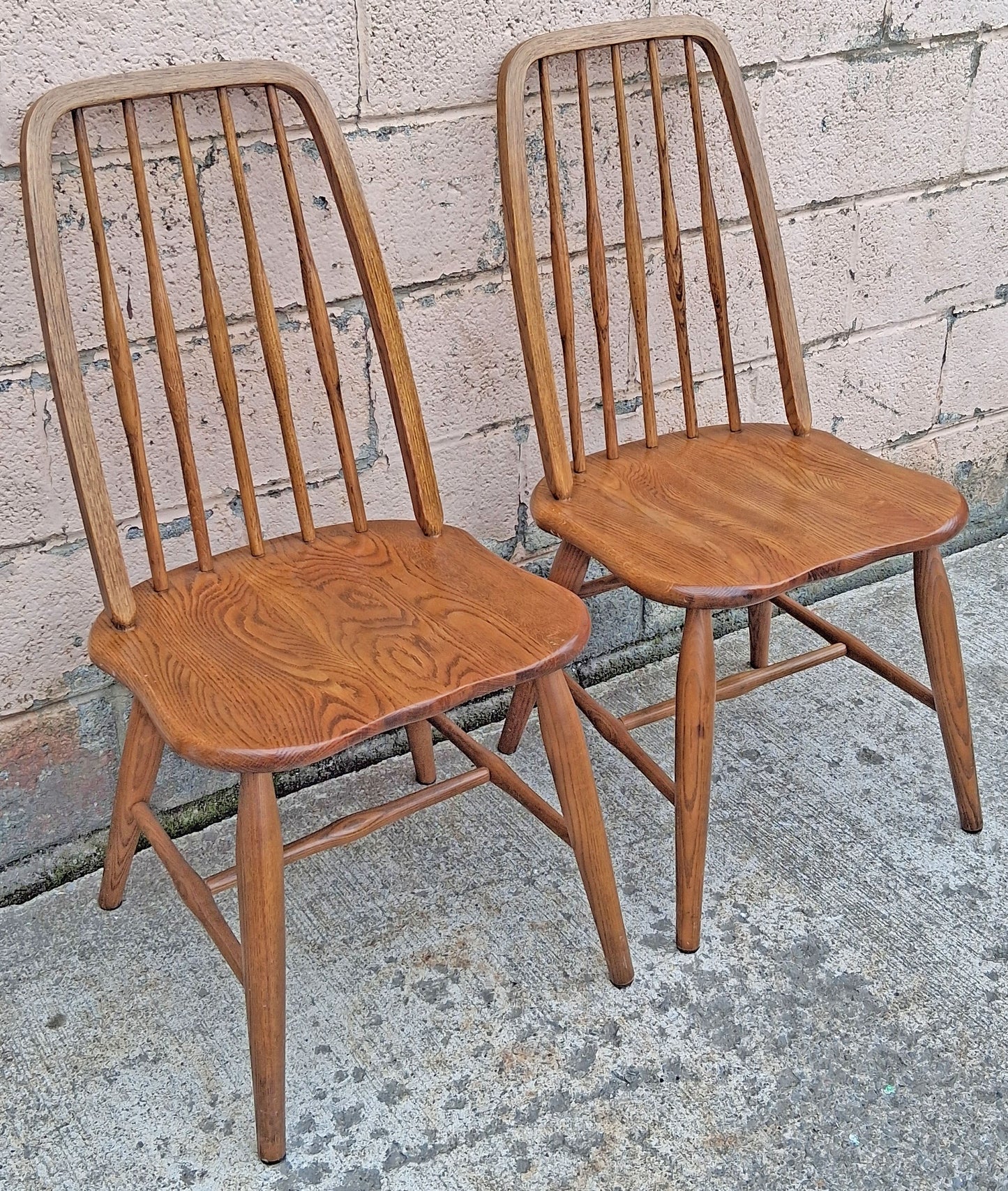 Pair of Vintage Antique Old Colonial Windsor SOLID Wooden Spindle Back Side Lounge Accent Chairs Saddle Seats
