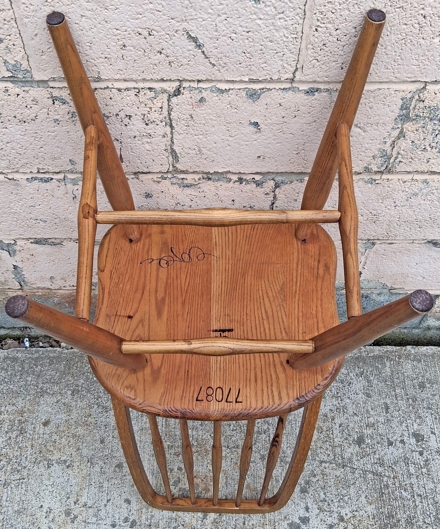 Pair of Vintage Antique Old Colonial Windsor SOLID Wooden Spindle Back Side Lounge Accent Chairs Saddle Seats