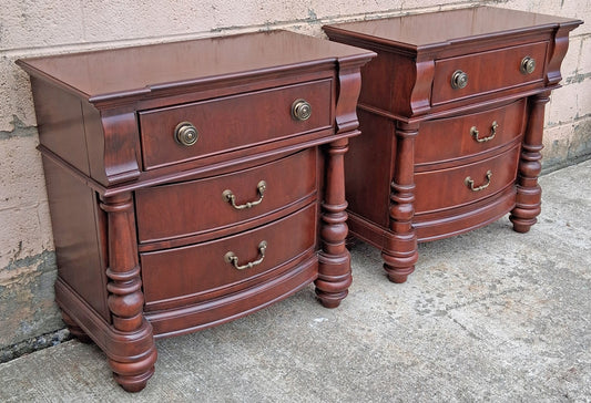 Pair Vintage Traditional Empire Cherry Bowfront Bedside Cabinets 3 Drawer Nightstands End Tables Column Bun Feet High End Bedroom Furniture