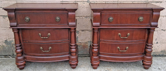 Pair Vintage Traditional Empire Cherry Bowfront Bedside Cabinets 3 Drawer Nightstands End Tables Column Bun Feet High End Bedroom Furniture