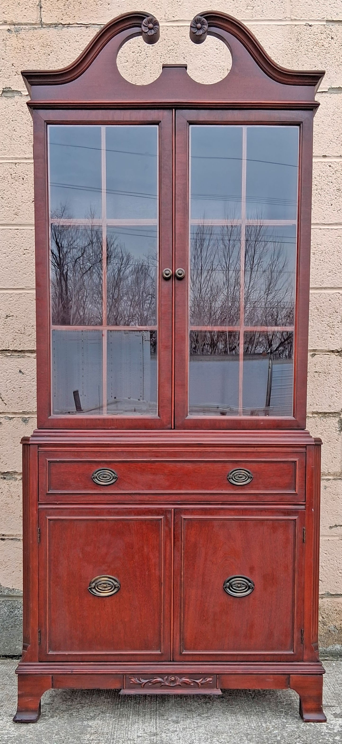 Antique Vintage Mahogany Wood China Cabinet Chippendale Federal Hutch Bookcase Library Display Cupboard Broken Arch Pediment Glass Cabinet