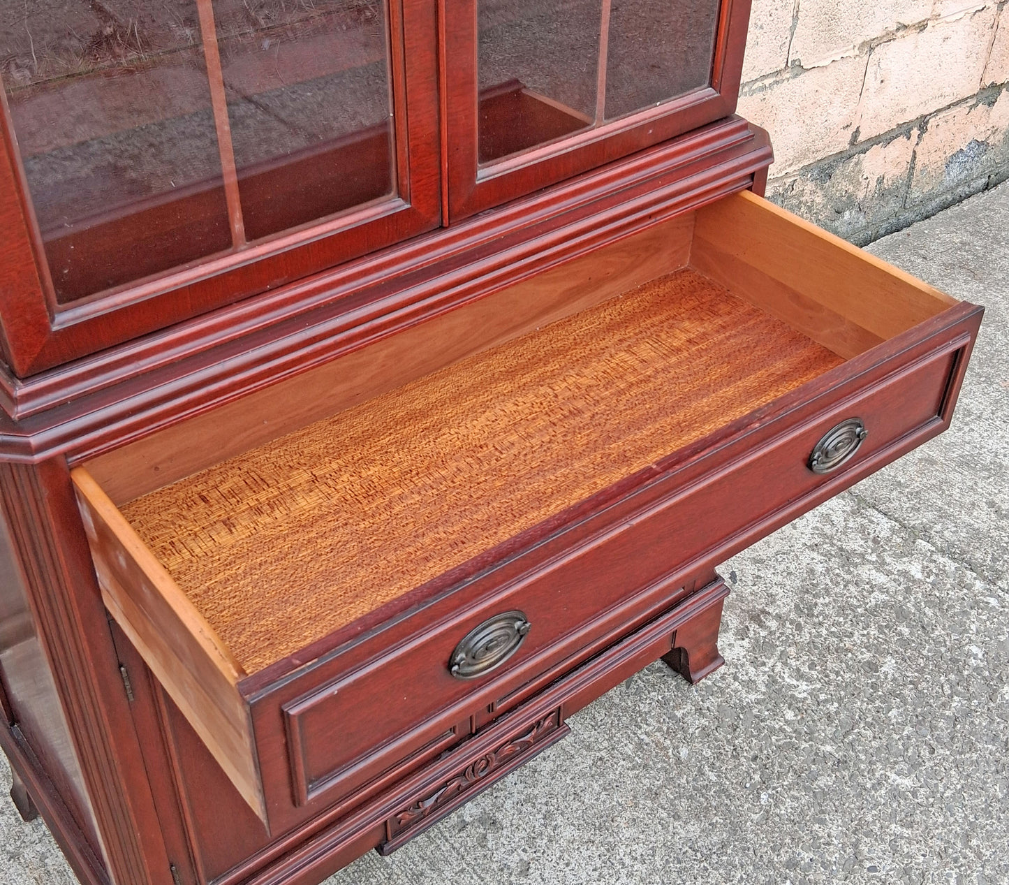 Antique Vintage Mahogany Wood China Cabinet Chippendale Federal Hutch Bookcase Library Display Cupboard Broken Arch Pediment Glass Cabinet