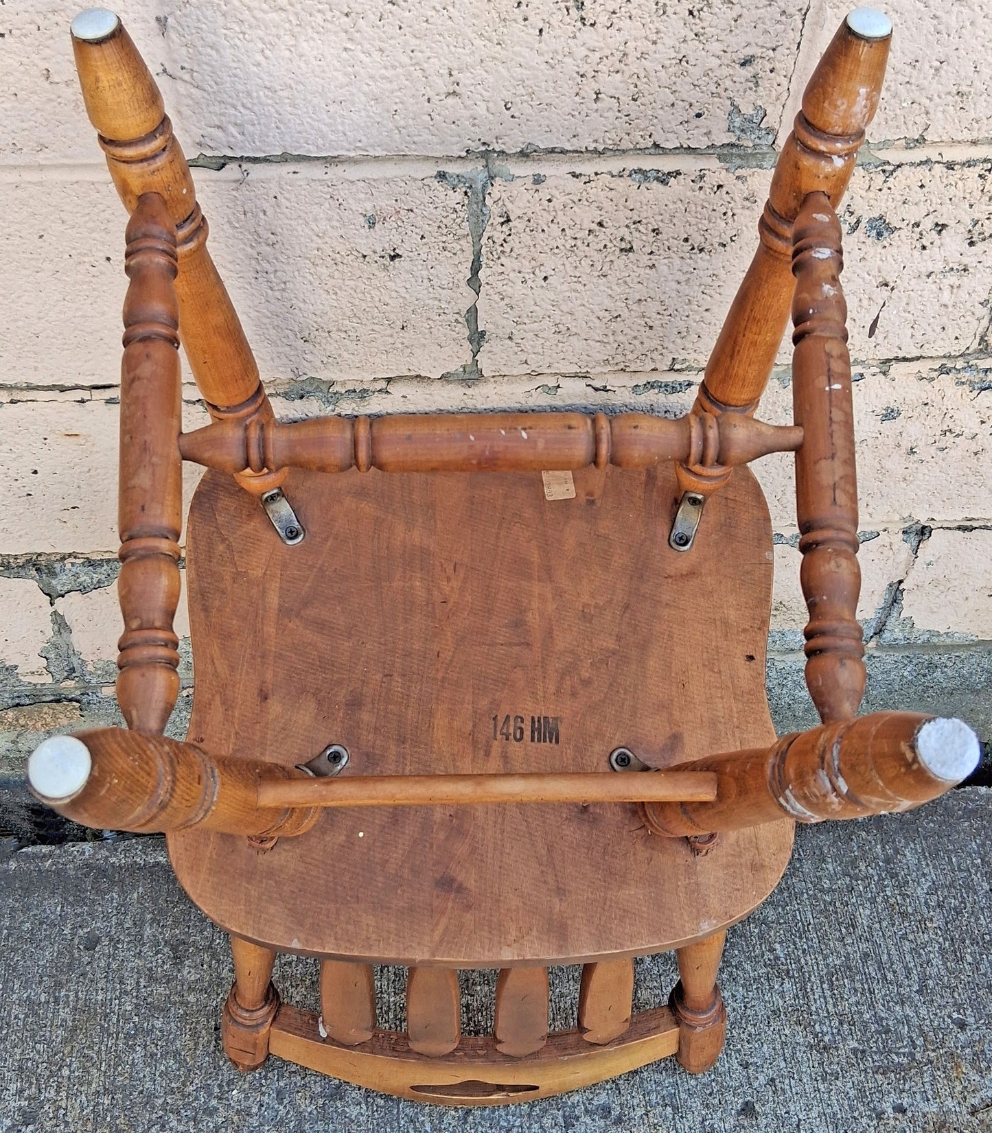 Set of 4 Vintage Maple Dining Chairs, Early American Colonial Farmhouse Kitchen Chairs, Wooden Arrow Back Dining Chairs with Heart Cutout