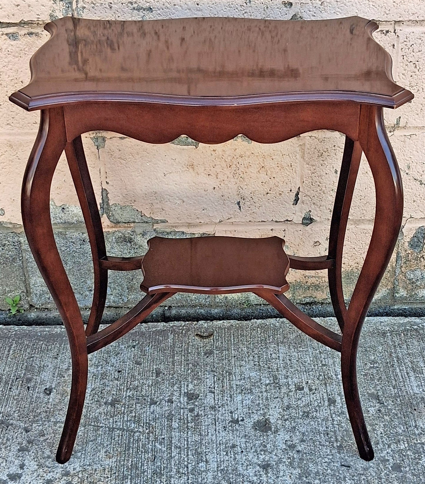 Vintage Antique Country French Provincial Queen Anne Cherry Wood Wooden Scalloped Serpentine End Accent Side Shelf Parlor Table Nightstand