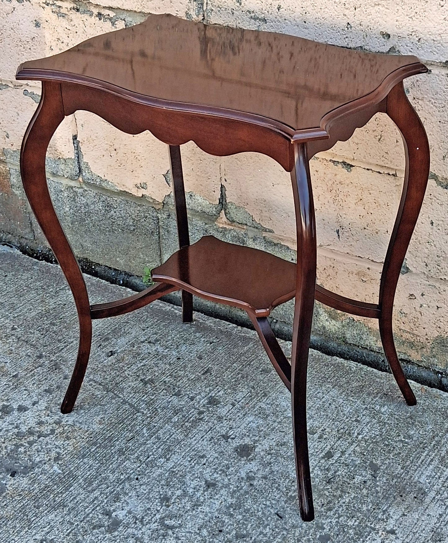 Vintage Antique Country French Provincial Queen Anne Cherry Wood Wooden Scalloped Serpentine End Accent Side Shelf Parlor Table Nightstand