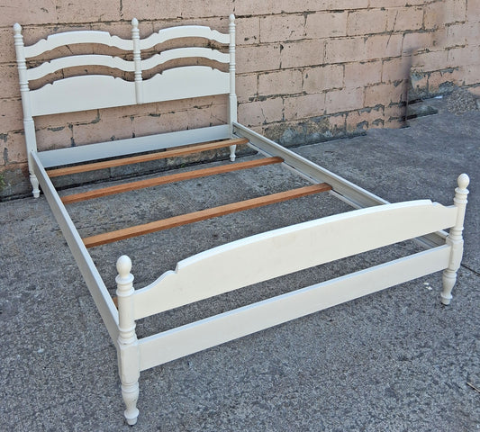 Vintage Antique Ethan Allen Country Cottage White Solid Wood Wooden Ladder Back Full Size Head Foot Board Bedroom Complete Bed Frame Set
