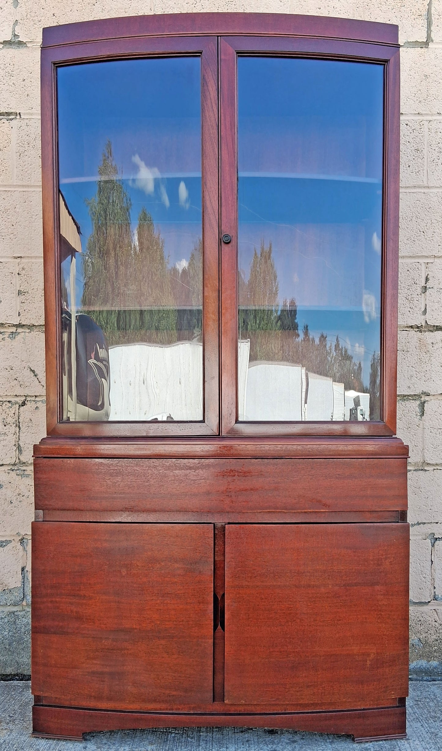 Vintage Antique Old Mid Century Modern Mahogany Wood Bow Front China Glass Display Hutch Bookcase Sideboard Storage Credenza Curio Cabinet