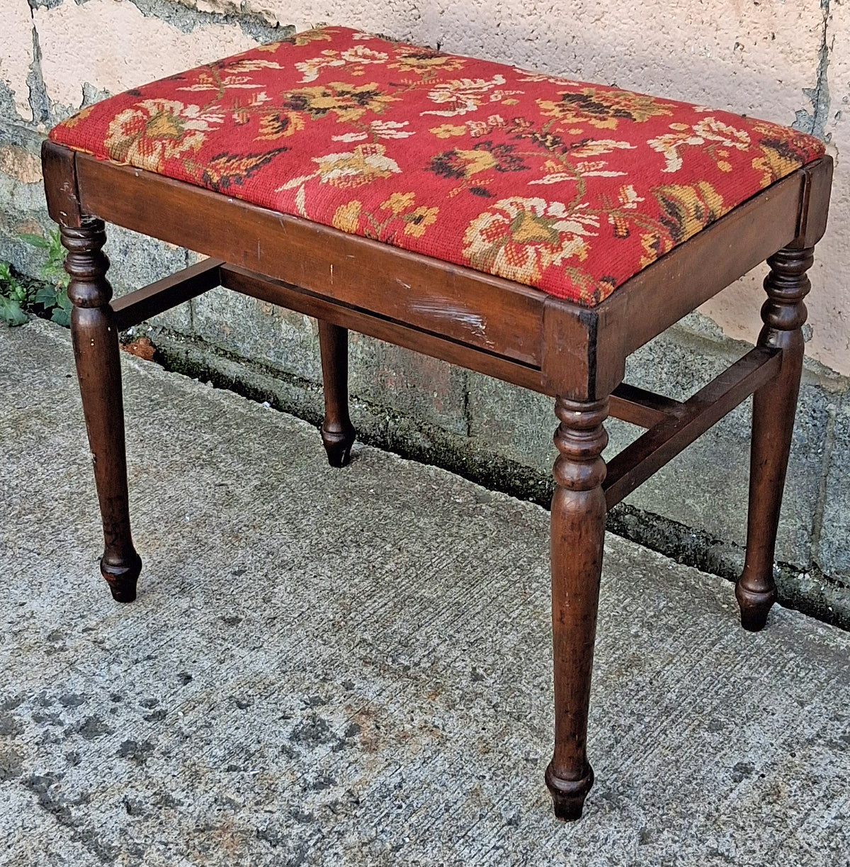 Antique Vintage Old Victorian Thomasville Solid Wood Wooden Needlepoint Red Floral Fabric Tapestry Vanity Accent Side Piano Bench Stool