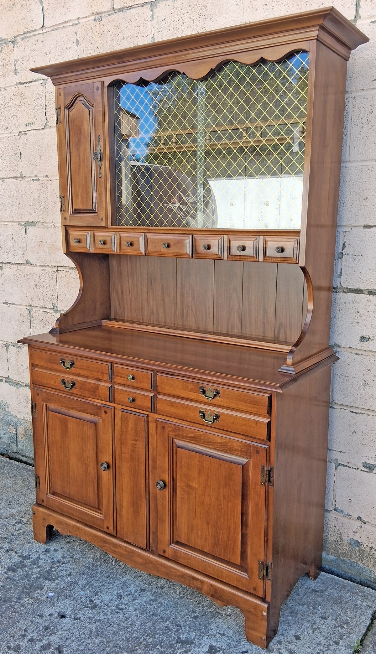 Vintage Antique Colonial Hale Company Solid Wood Scalloped Sliding Glass Door 2 Piece China Cabinet Hutch Buffet Server Dining Furniture