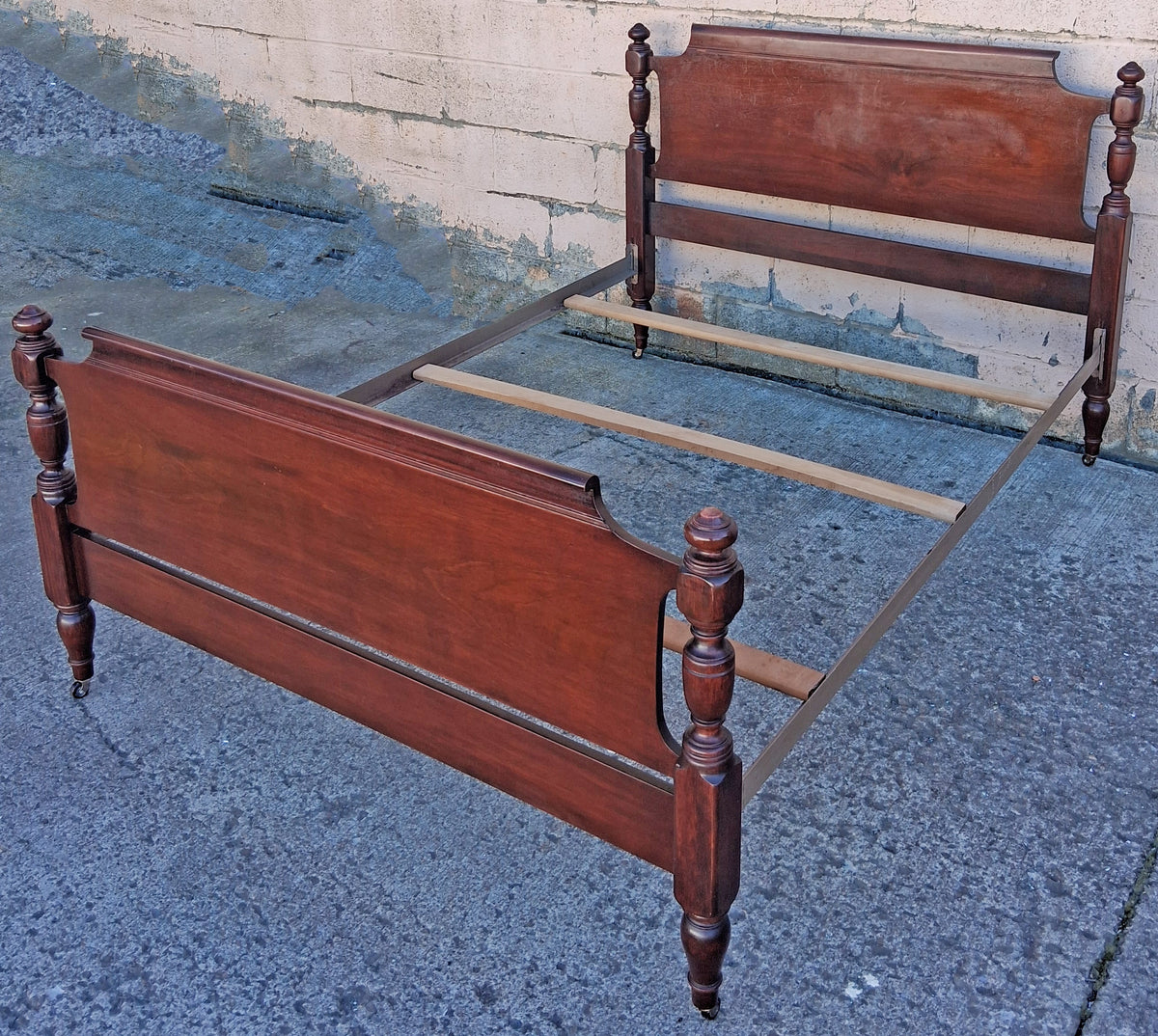 Antique Vintage Dixie Colonial Traditional Country Cottage Solid Mahogany Wood Wooden Full Size Head Foot Board Bedroom Bed Frame Set