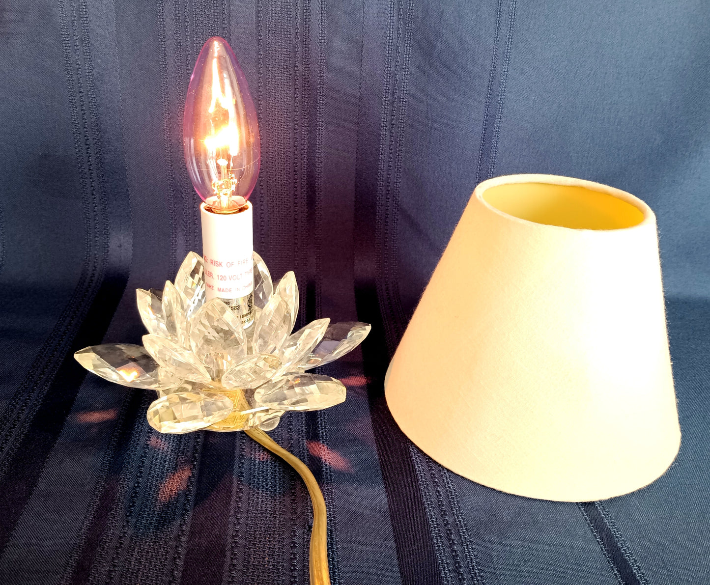Vintage Fifth Avenue Crystal LTD Small Lamp Lotus Shaped Clear Crystal Glass w/Fabric Shade Footed In Cord Switch Elegant Table Lamp
