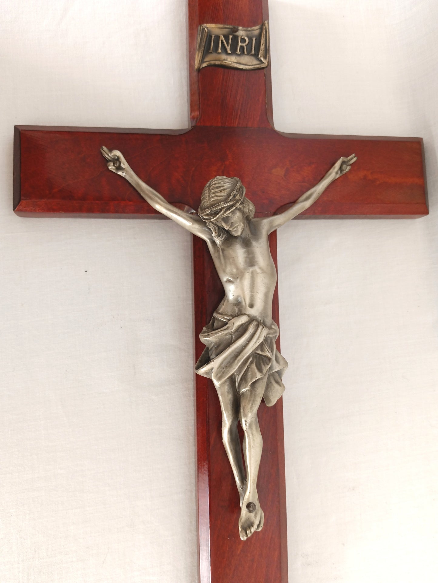 Vintage Walnut Silver Jesus Corpus Crucifix Religious Roman Catholic Occult Beveled Wooden Tall Cross Wall Hanging 15” H