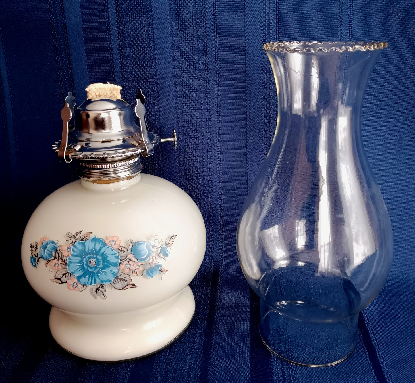 Vintage Oil Kerosene Table Lamp Ivory Glass Base w/Floral Decal Clear Glass Chimney Chrome Burner Lamplight Farms Rustic Décor-NOS