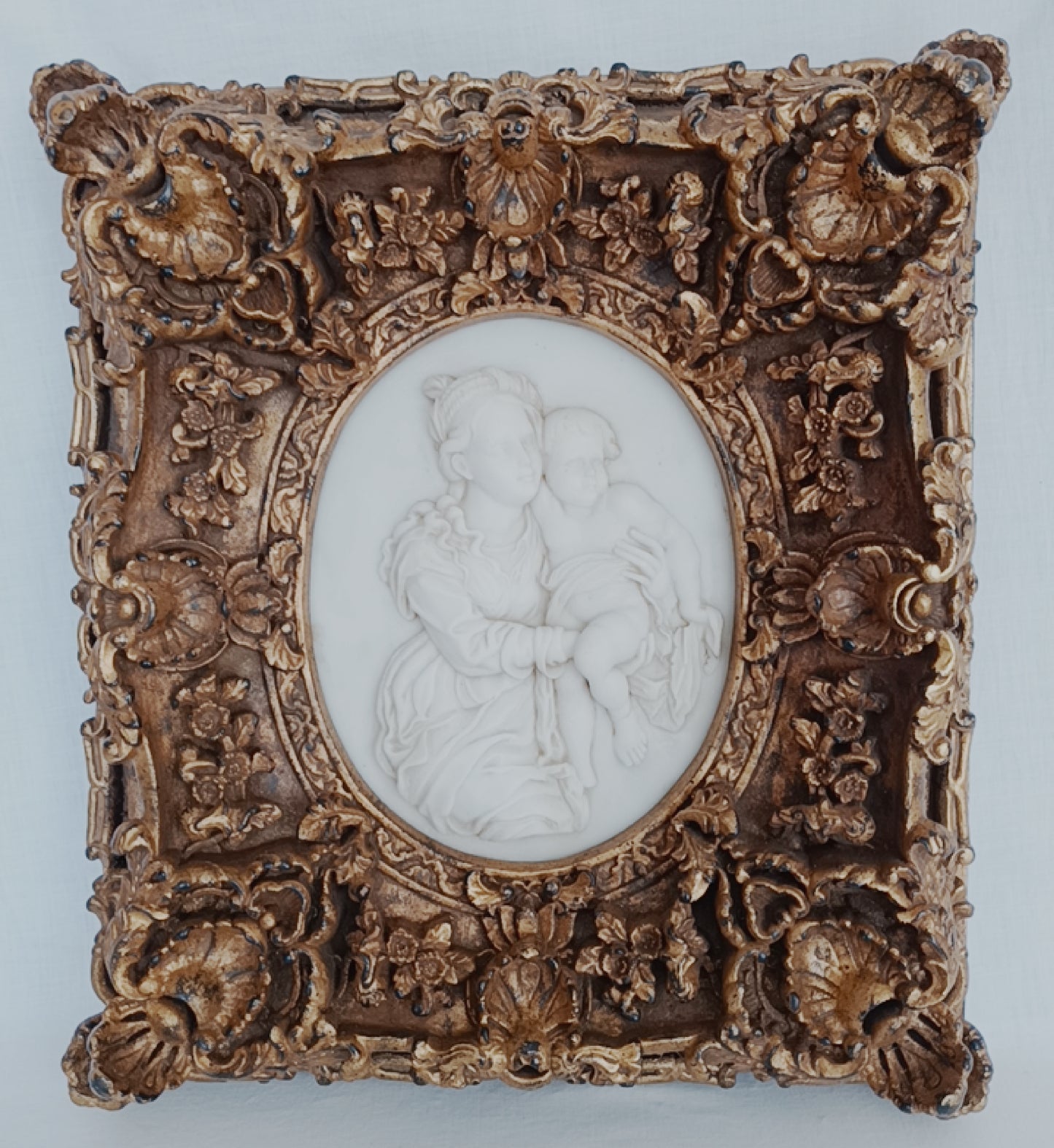 Vintage Neoclassical Reproduction Oval Marble Sculpture Madonna and Child Framed in Gilded Carved Wood Ornate Frame Wall Art