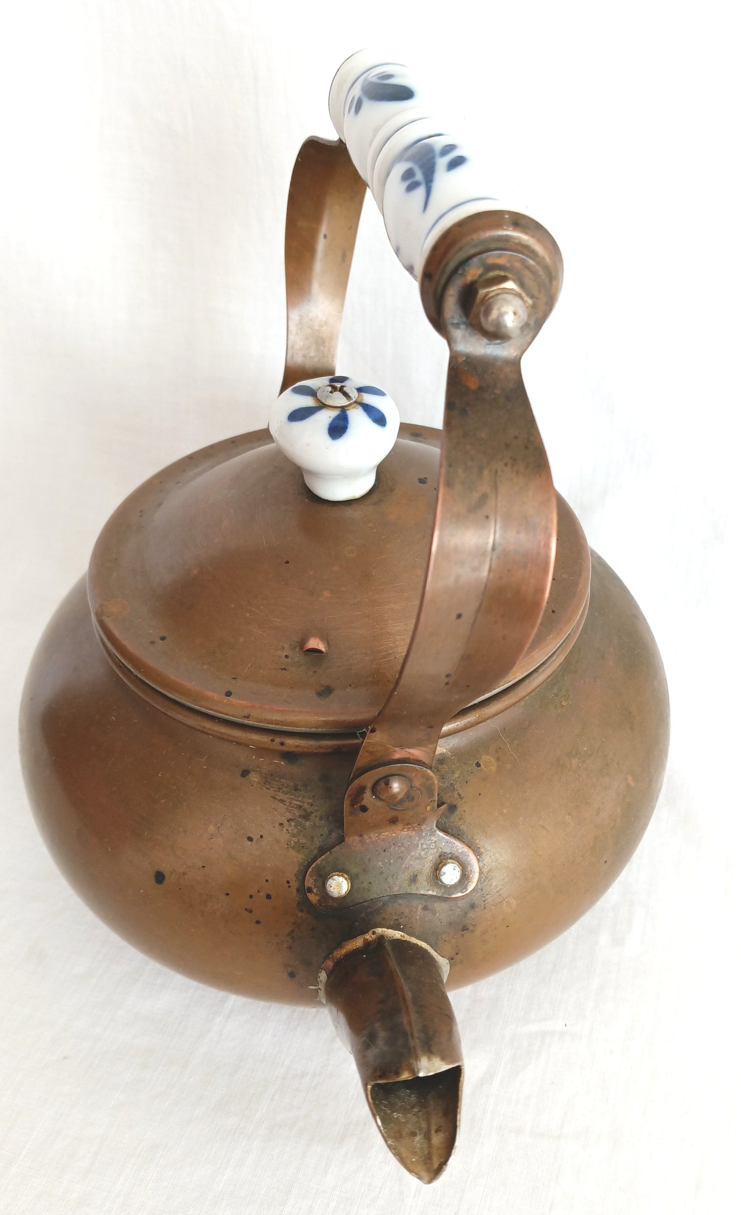 Vintage Copper Small Teapot with Blue Delft Porcelain Ceramic Handle and Knob Lidded Gooseneck Spout Tea Kettle Dutch Copperware Kitchen Country Decor