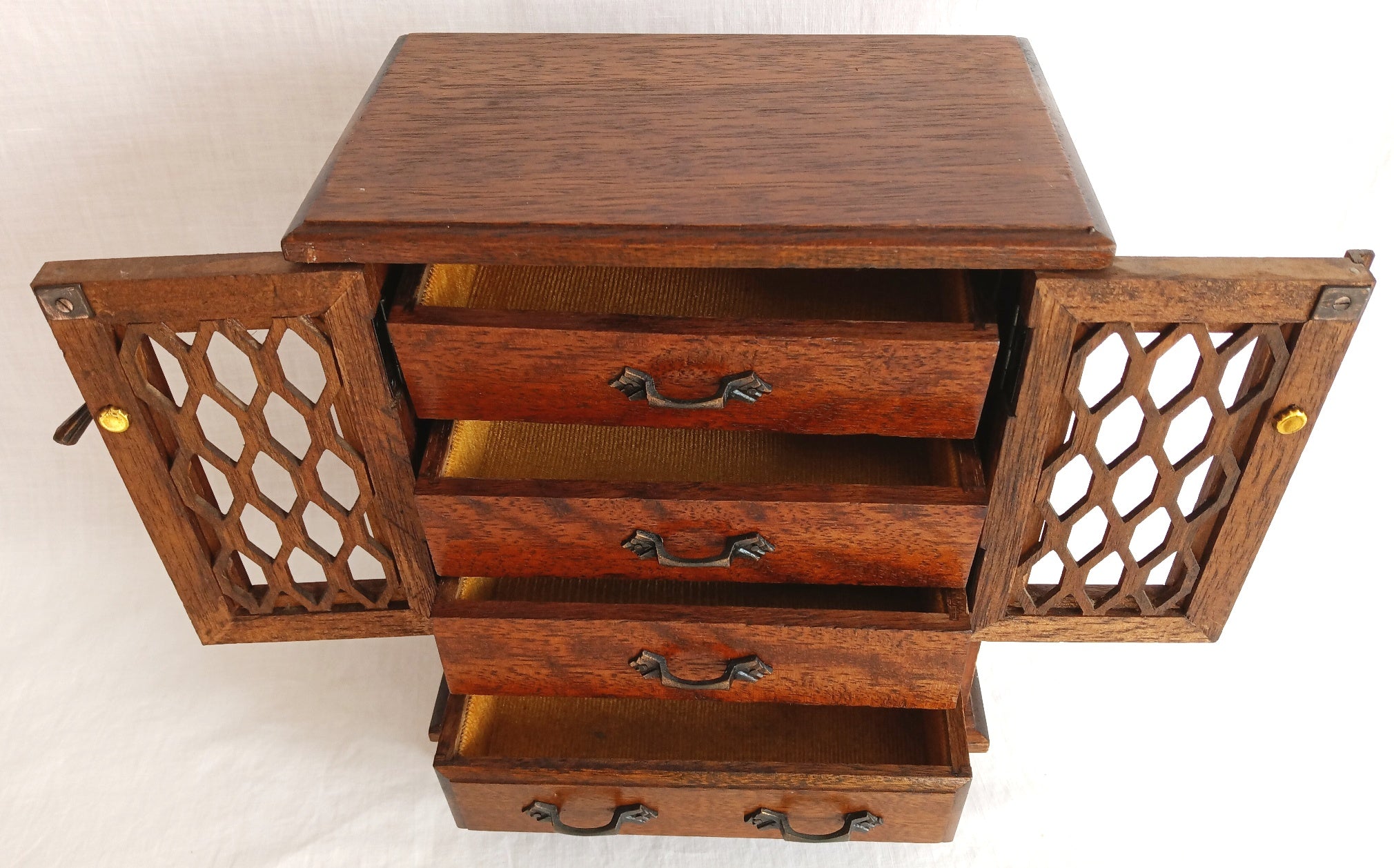 Vintage Wooden Musical Jewelry Box - Royal Sealy Quality