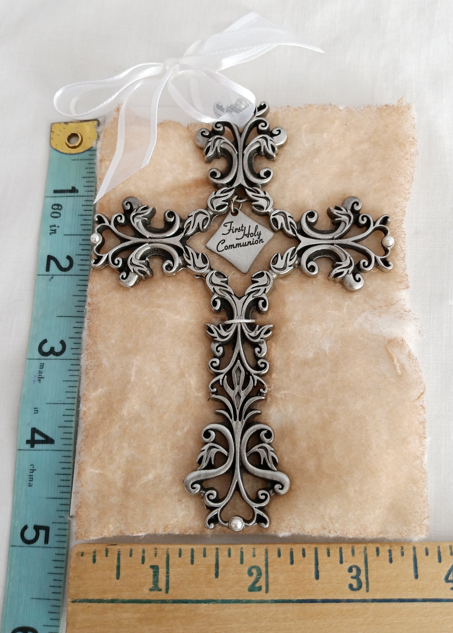 Vintage First Holy Communion Antique Pewter Finishes Pearls Accent Catholic Cross Christianity Wall Crucifix NOS-NIB