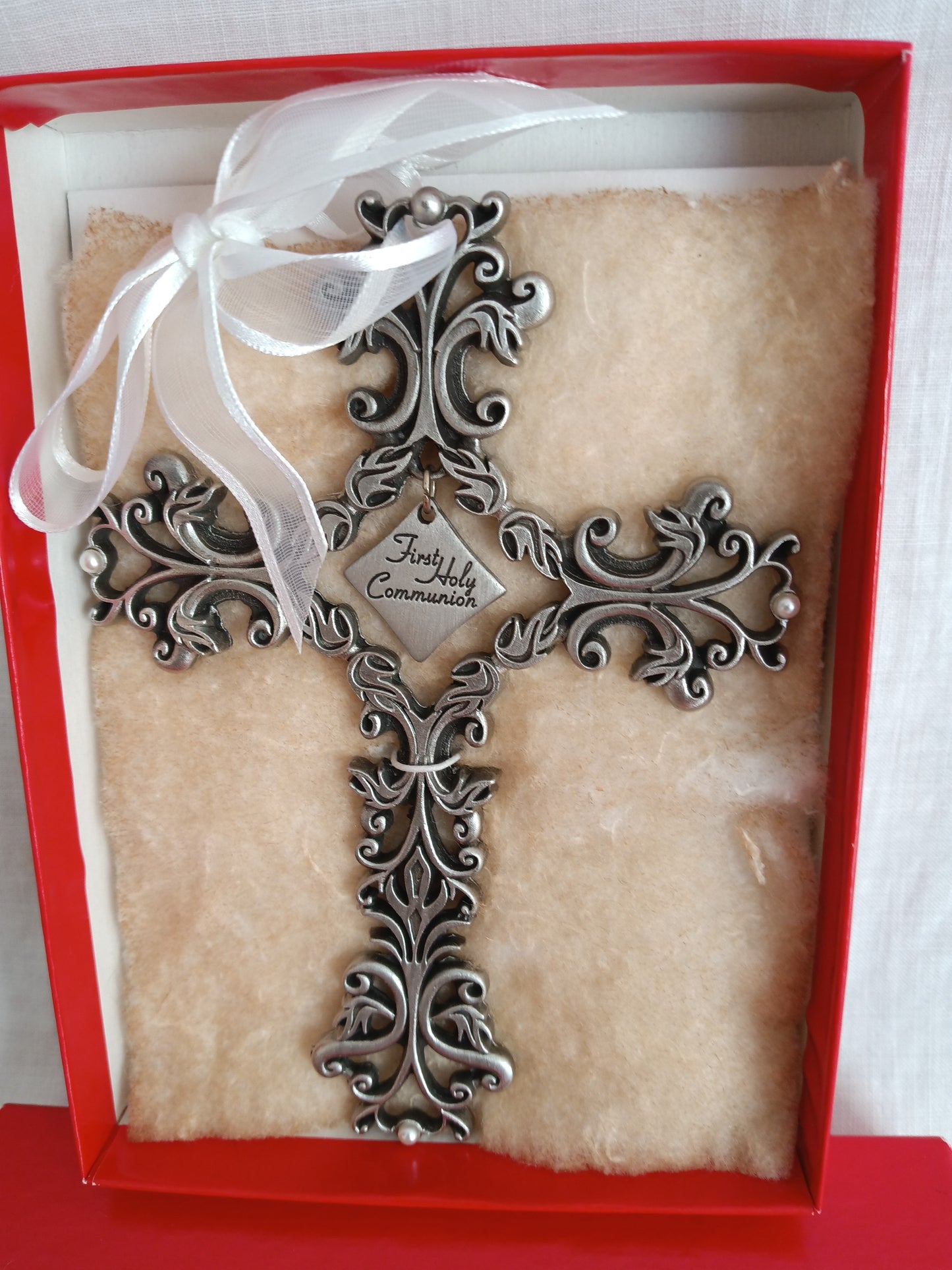 Vintage First Holy Communion Antique Pewter Finishes Pearls Accent Catholic Cross Christianity Wall Crucifix NOS-NIB