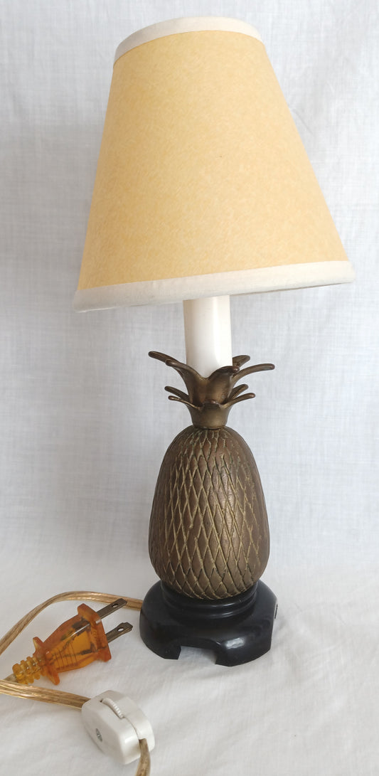 Vintage Small Solid Brass Pineapple Candlestick Lamp Hard Rubber Base Lampshade Bulb In Line Switch Nightlight Bedroom Living Room- Taiwan