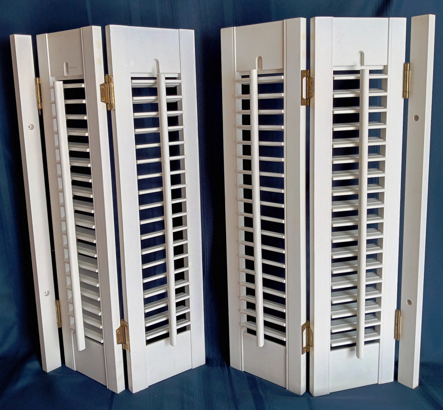 Vintage Plantation Style White Pair Shutters Bi-fold Panels Connected Hinges Interior Louvered Window Faux Wood 26 1/2" W x 24" H-NOS