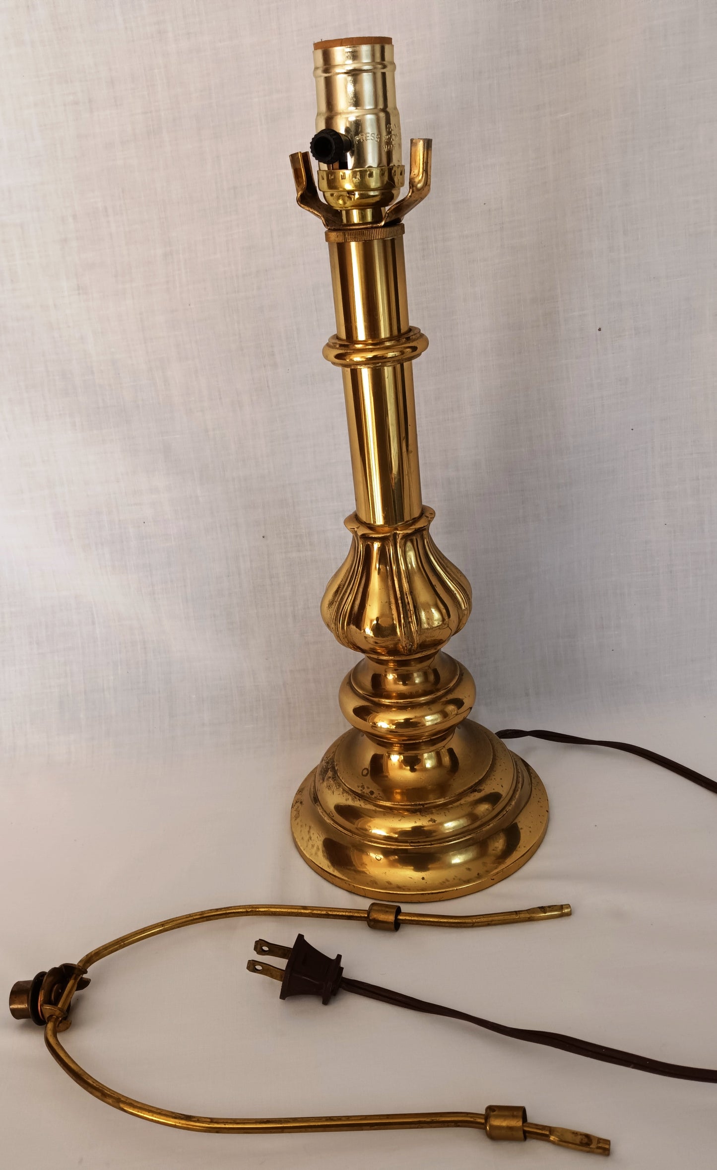 Vintage Solid Brass Stiffel Table Desk Lamp Tulip Design Model 5553 Hollywood Regency 3 Way Switch Harp and Finial - Made in USA