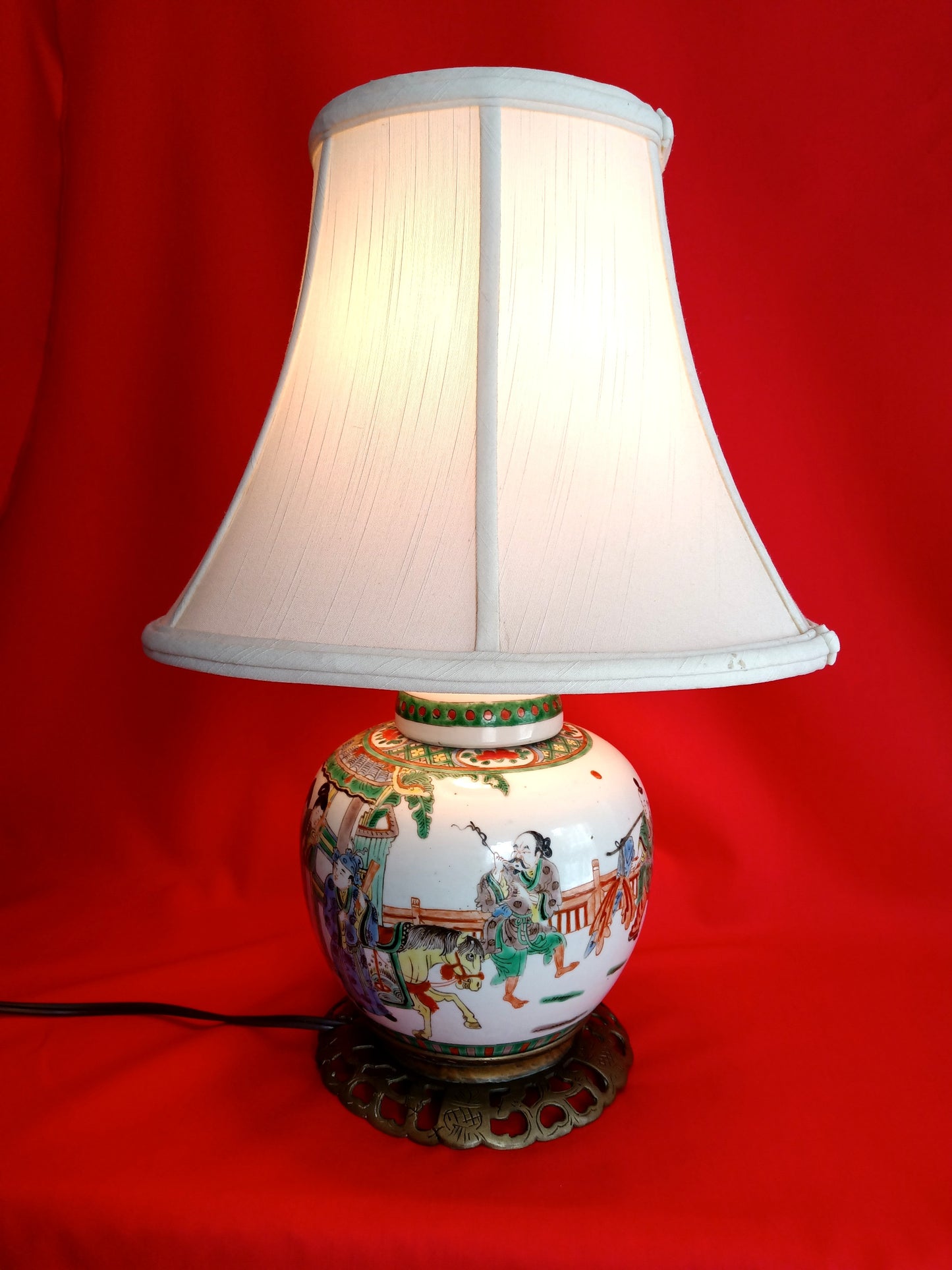 Vintage Chinese Porcelain Ginger Jar Table Lamp Famille Verte Style Copper Brass Cut Out Base 3 Way Harp Finial