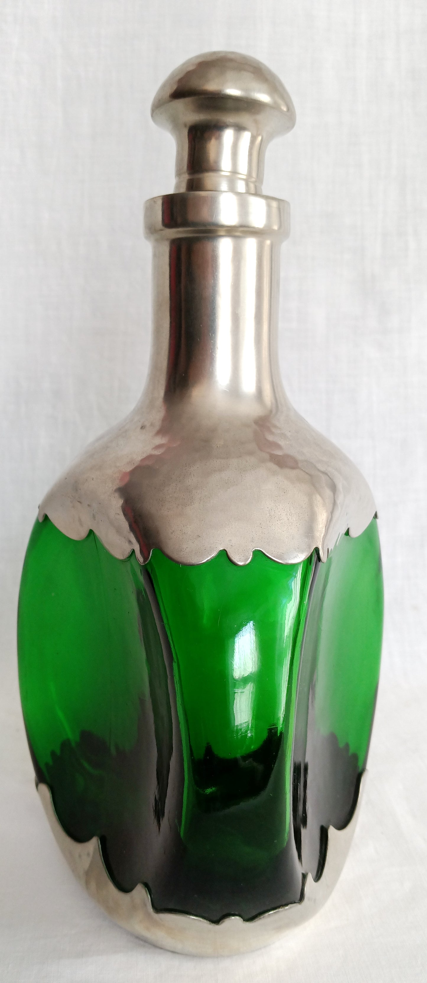 Vintage Royal Holland Daalderop Pinched 3-Sided Hammered Pewter over Emerald Green Glass Decanter Bottle w/Stopper- Barware- NOS