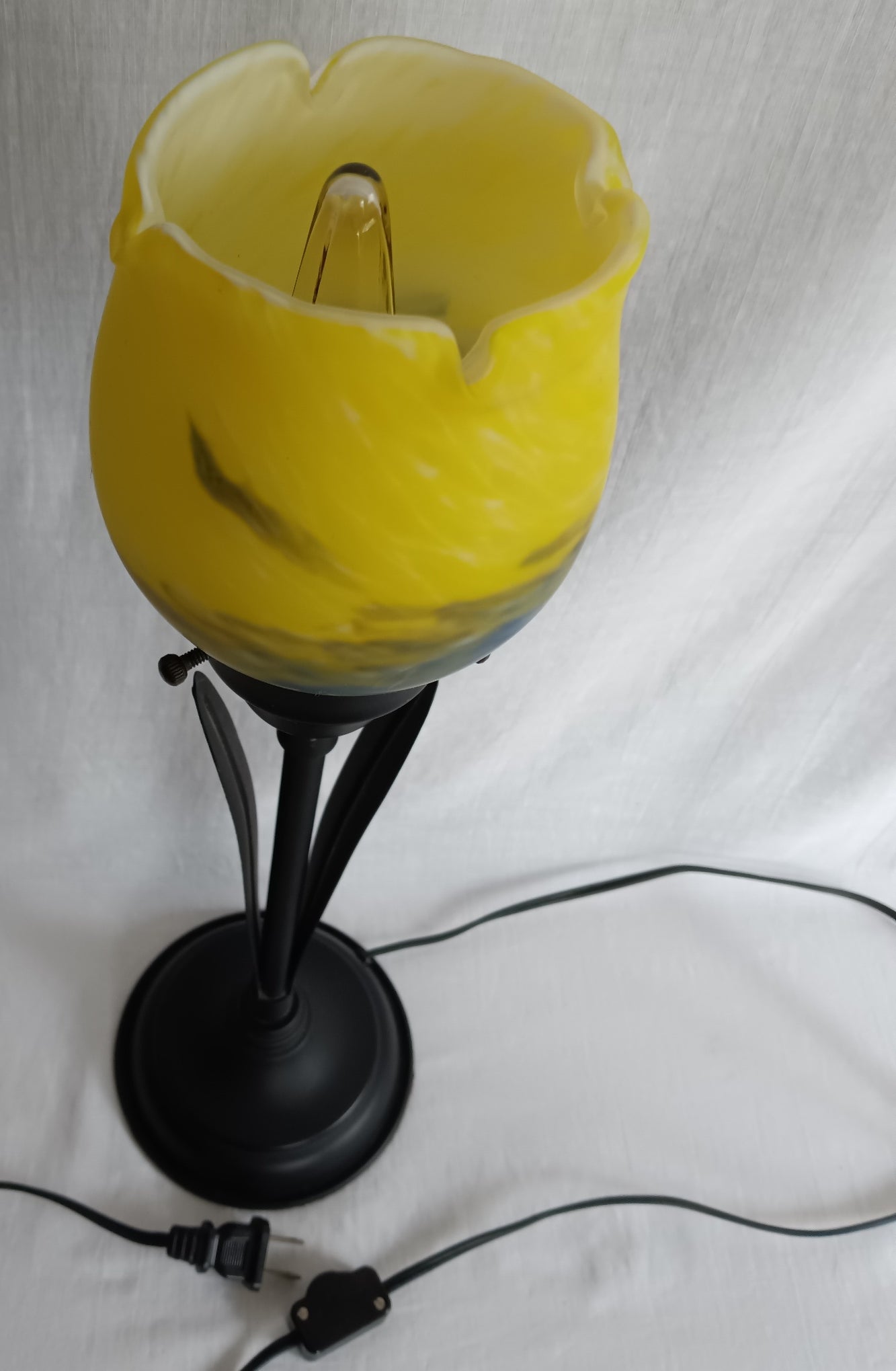 Vintage Tulip Table Lamp Vitriolic Yellow Blue Glass Shade Black Metal Base – Art Nouveau Accent Lamp