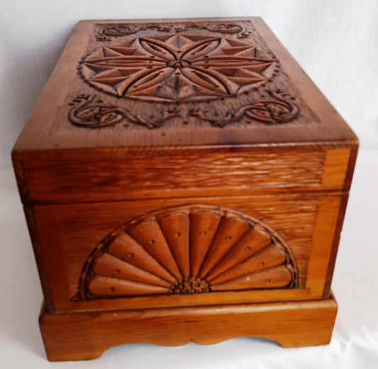 Vintage Hand Carved Wooden Wind-Up Music Box Lidded Hinged Footed Lined Large Storage Jewelry Box Signed