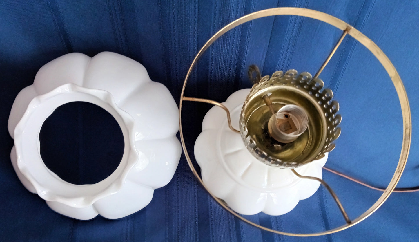 Vintage Milk Glass Table Lamp Melon Style Body and Globe Crimp Top Student Parlor Dresser Desk White Lamp