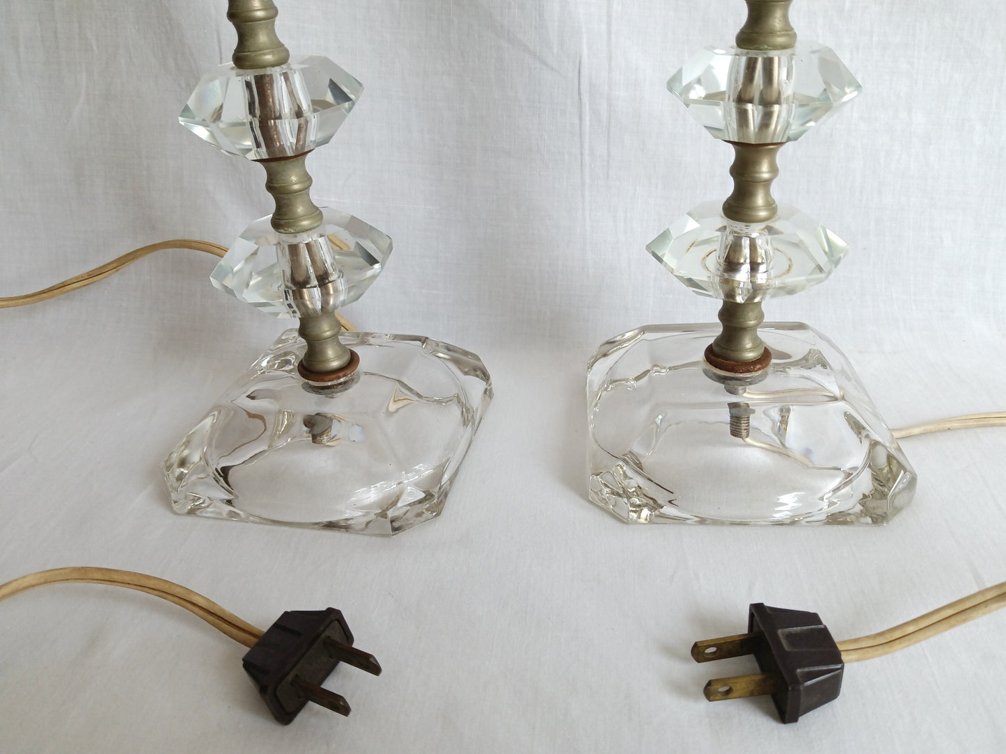 Vintage Mid Century Pair Table Lamps Clear Crystal Glass Stacked Geometric Prism Boudoir Vanity Retro Lighting