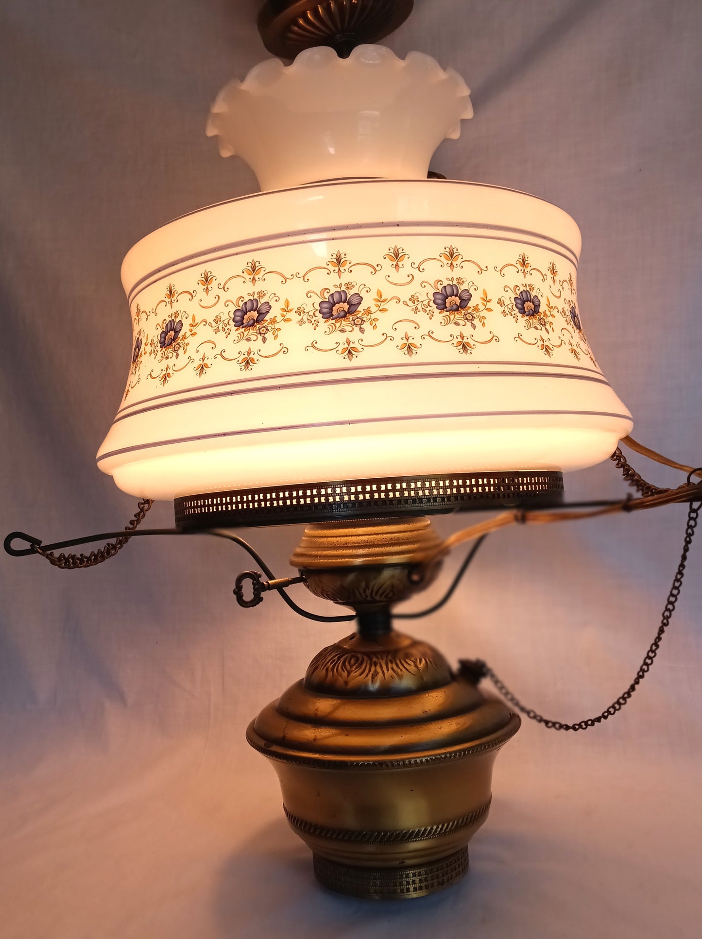 Vintage Quoizel Abigail Adams Swag Hanging Chandelier Brass Lamp 3 Way Blue Poppy Design Large Hurricane Shade Clear Glass Chimney Spotlight