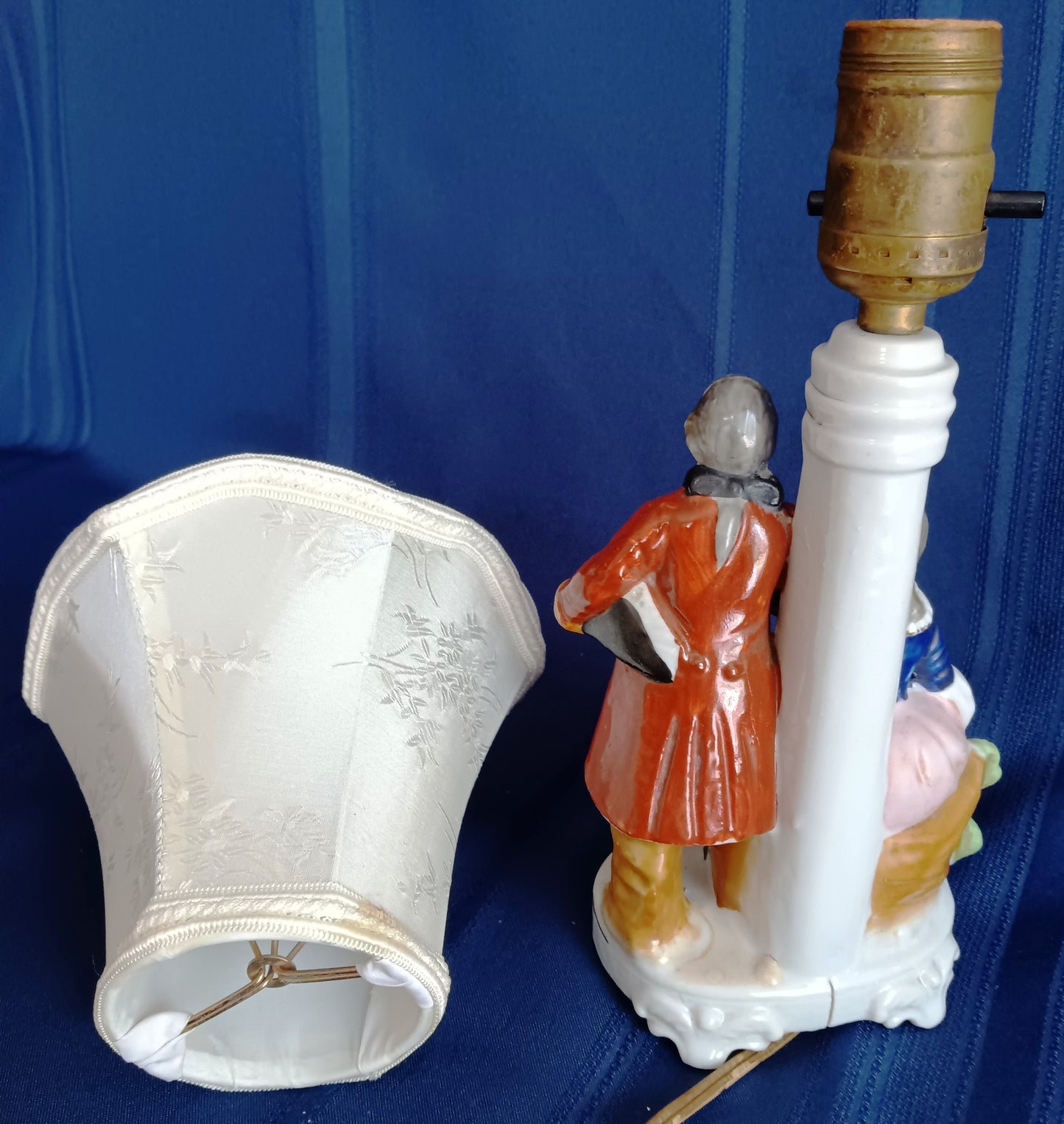 Vintage Occupied Japan Hand Painted Glazed Porcelain Vanity Table Lamp w/Silk Lampshade Courting Couple Figurine Made in Japan