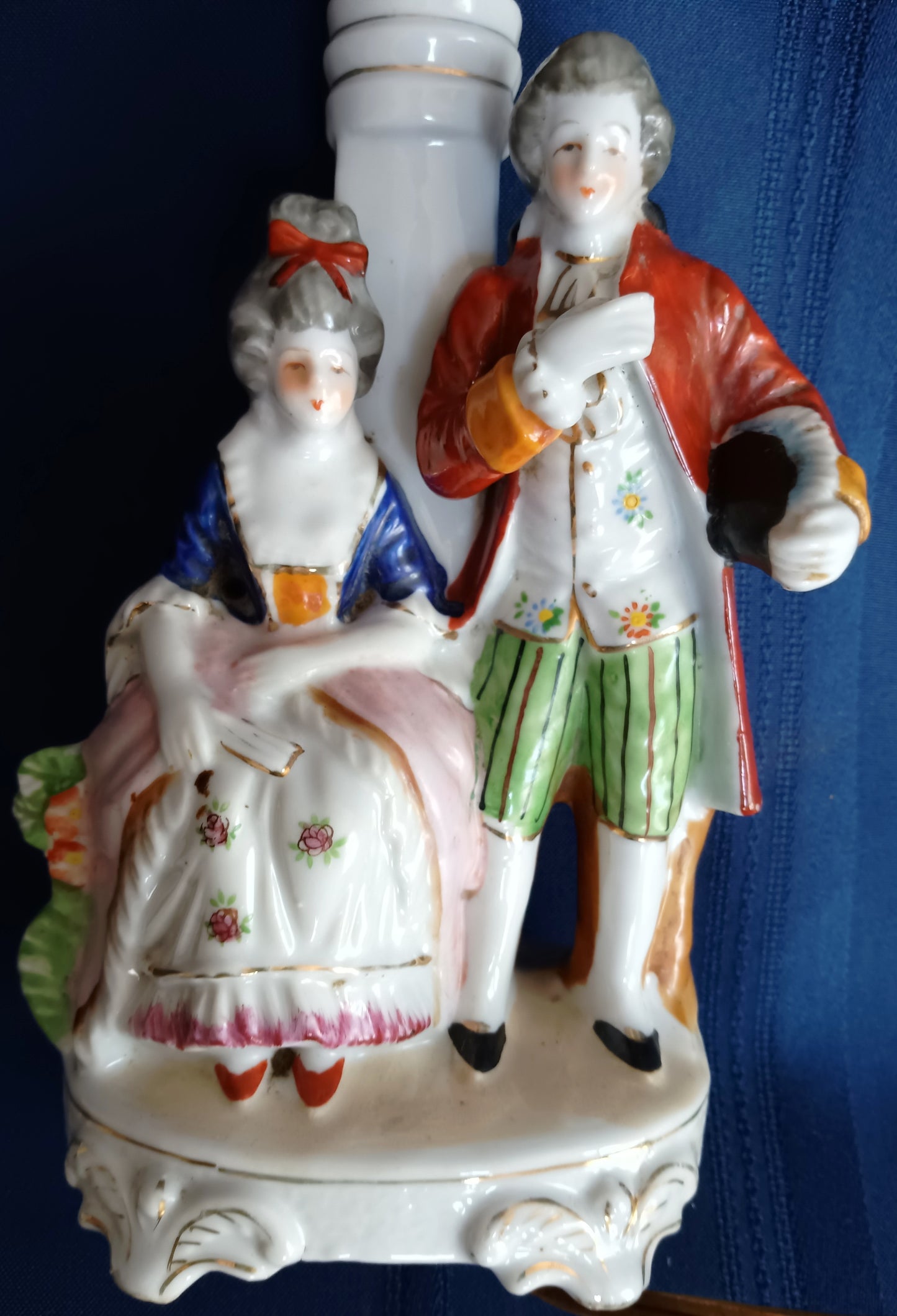 Vintage Occupied Japan Hand Painted Glazed Porcelain Vanity Table Lamp w/Silk Lampshade Courting Couple Figurine Made in Japan