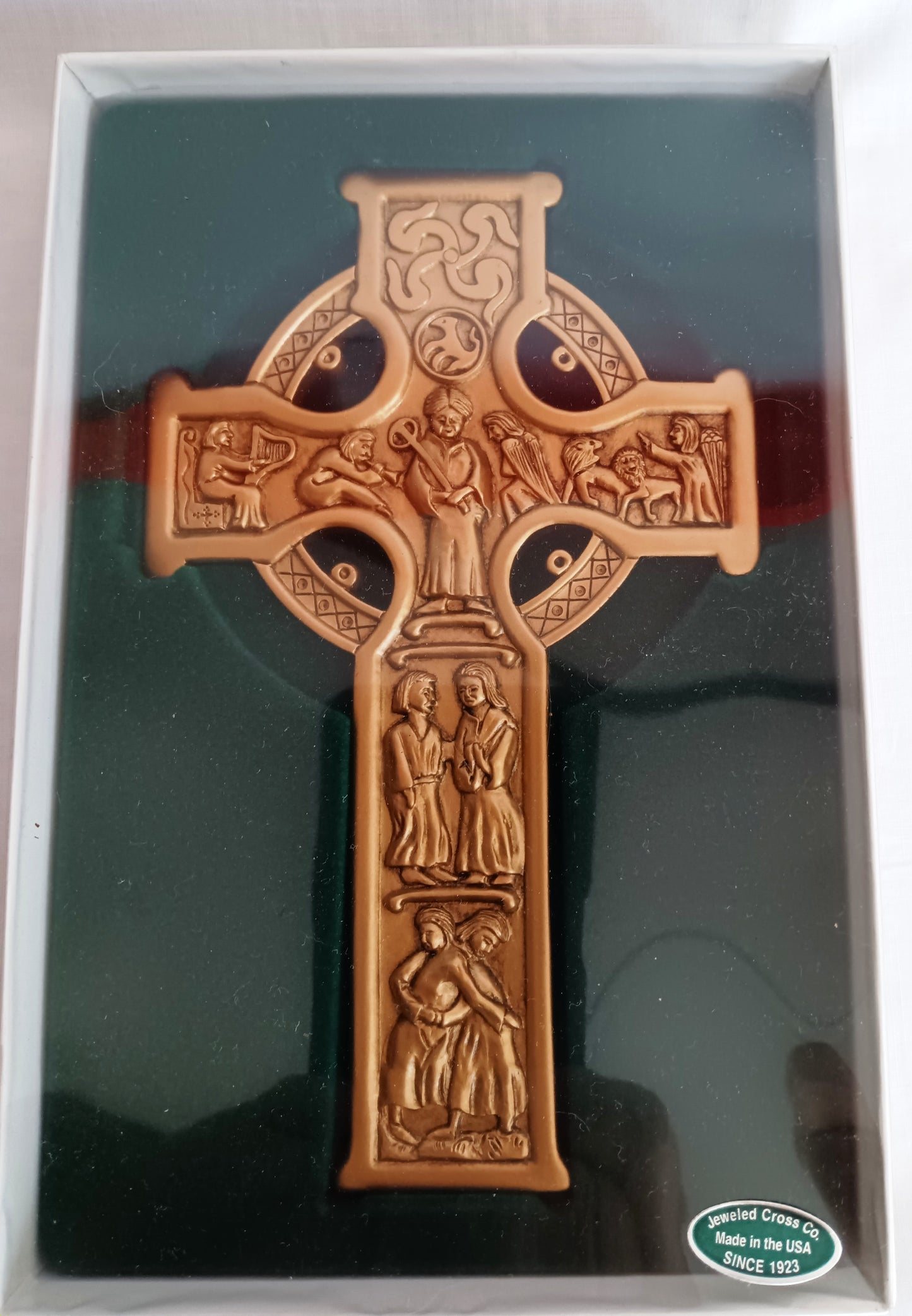 VTG True Celtic Cross Antique Gold Tone Finish Cast Pewter Made by Jeweled Cross-USA Wall Hanging Christian Cross NIB