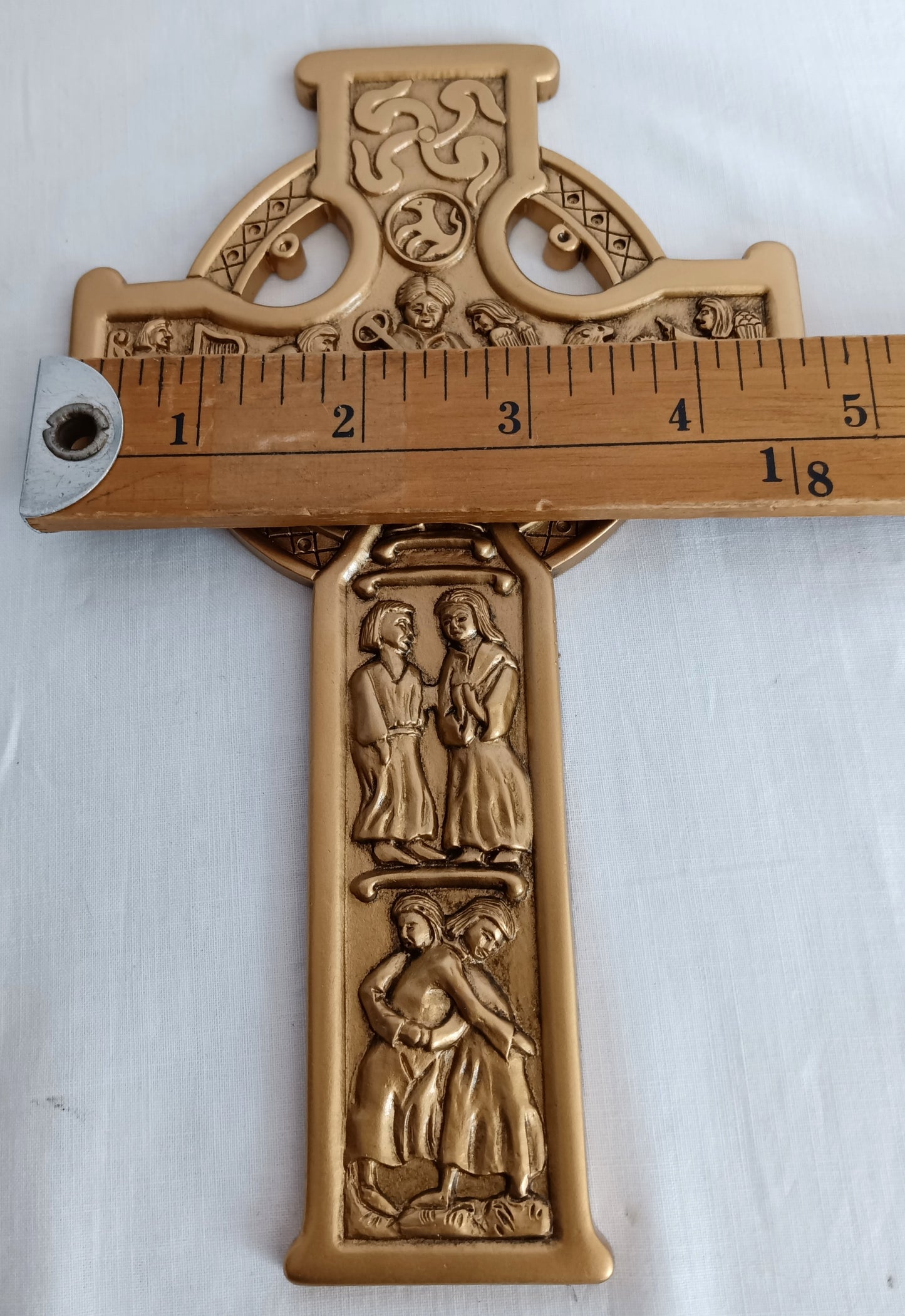 VTG True Celtic Cross Antique Gold Tone Finish Cast Pewter Made by Jeweled Cross-USA Wall Hanging Christian Cross NIB