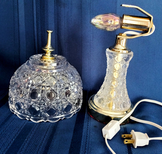Vintage Clear Crystal Glass Cut Geometric Design Lamp w/Shade In Cord Switch Brass Finial End Table Accent Lamp 12 1/4" H