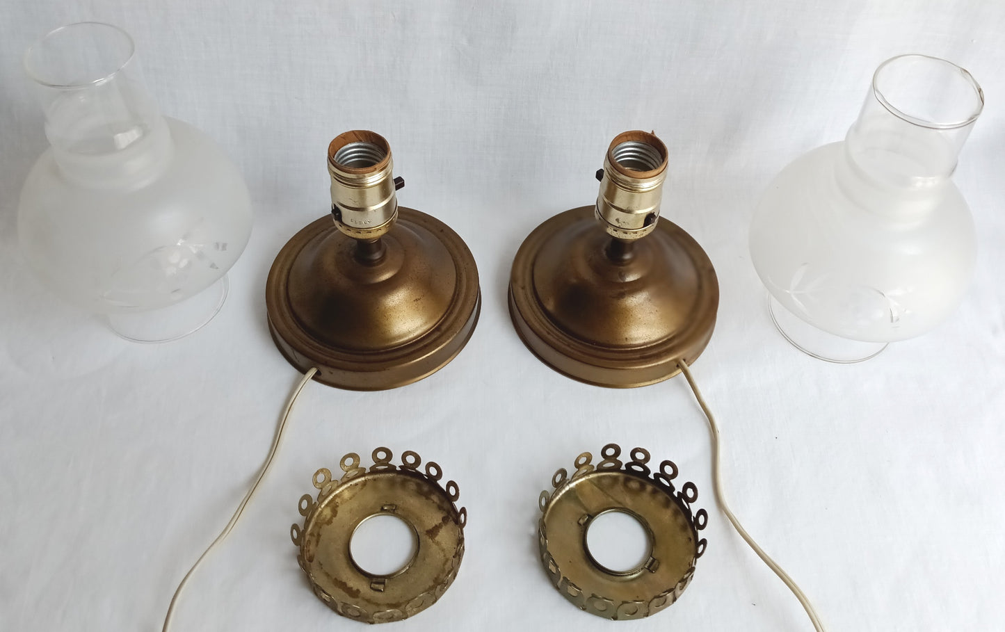 Vintage Pair MCM Electric Hurricane Table Lamps Frosted Clear Glass Globe Etched Grape Leaf Design Brass Finish Metal Retro Lighting