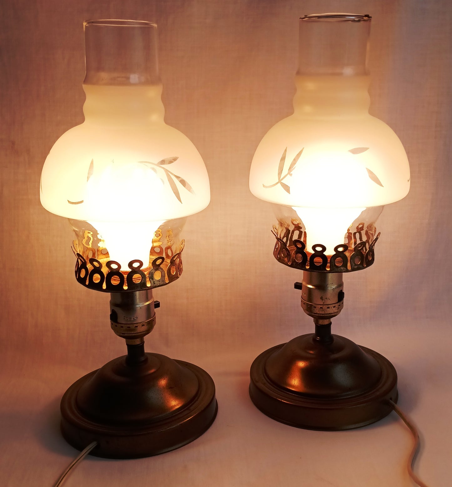 Vintage Pair MCM Electric Hurricane Table Lamps Frosted Clear Glass Globe Etched Grape Leaf Design Brass Finish Metal Retro Lighting