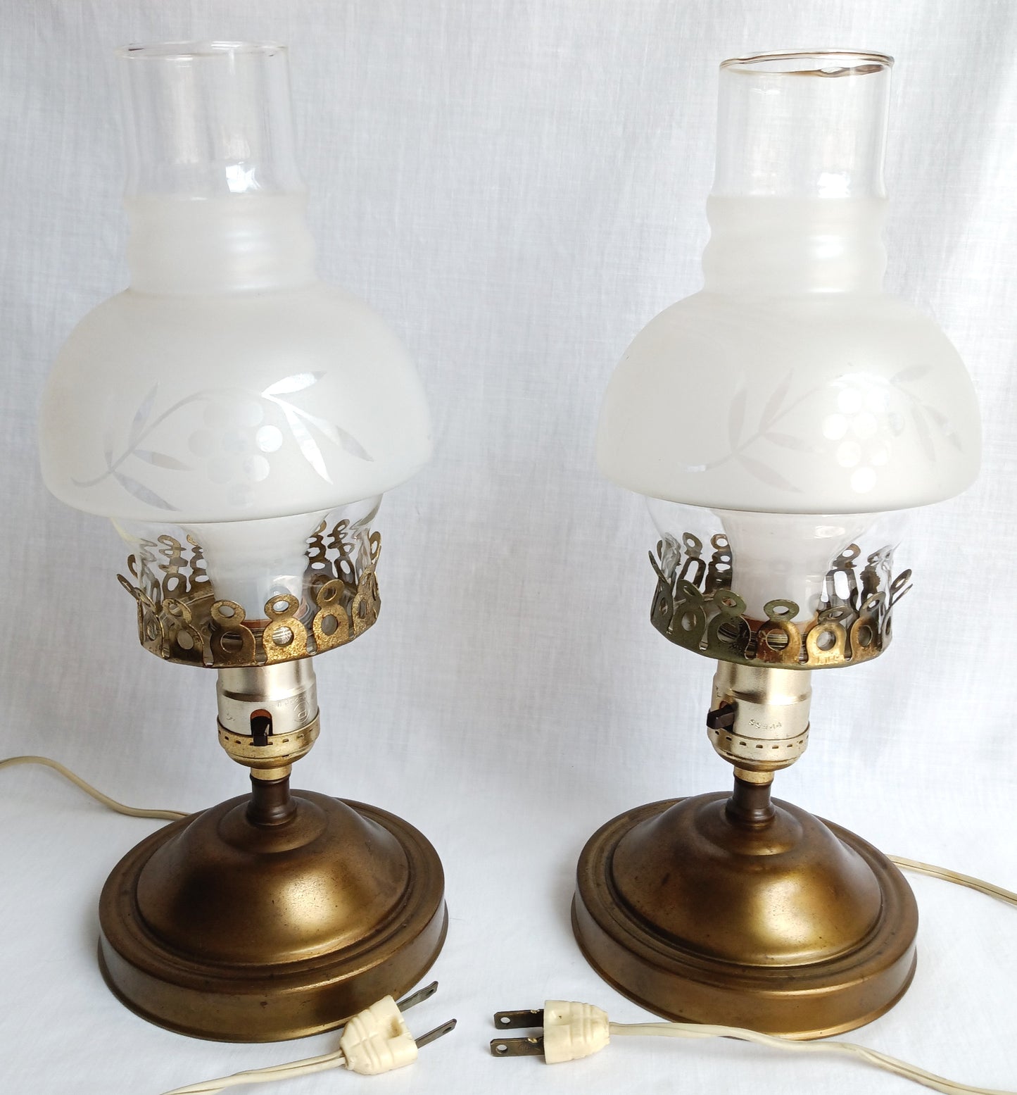Vintage Pair MCM Electric Hurricane Table Lamps Frosted Clear Glass Globe Etched Grape Leaf Design Brass Finish Metal Retro Lighting