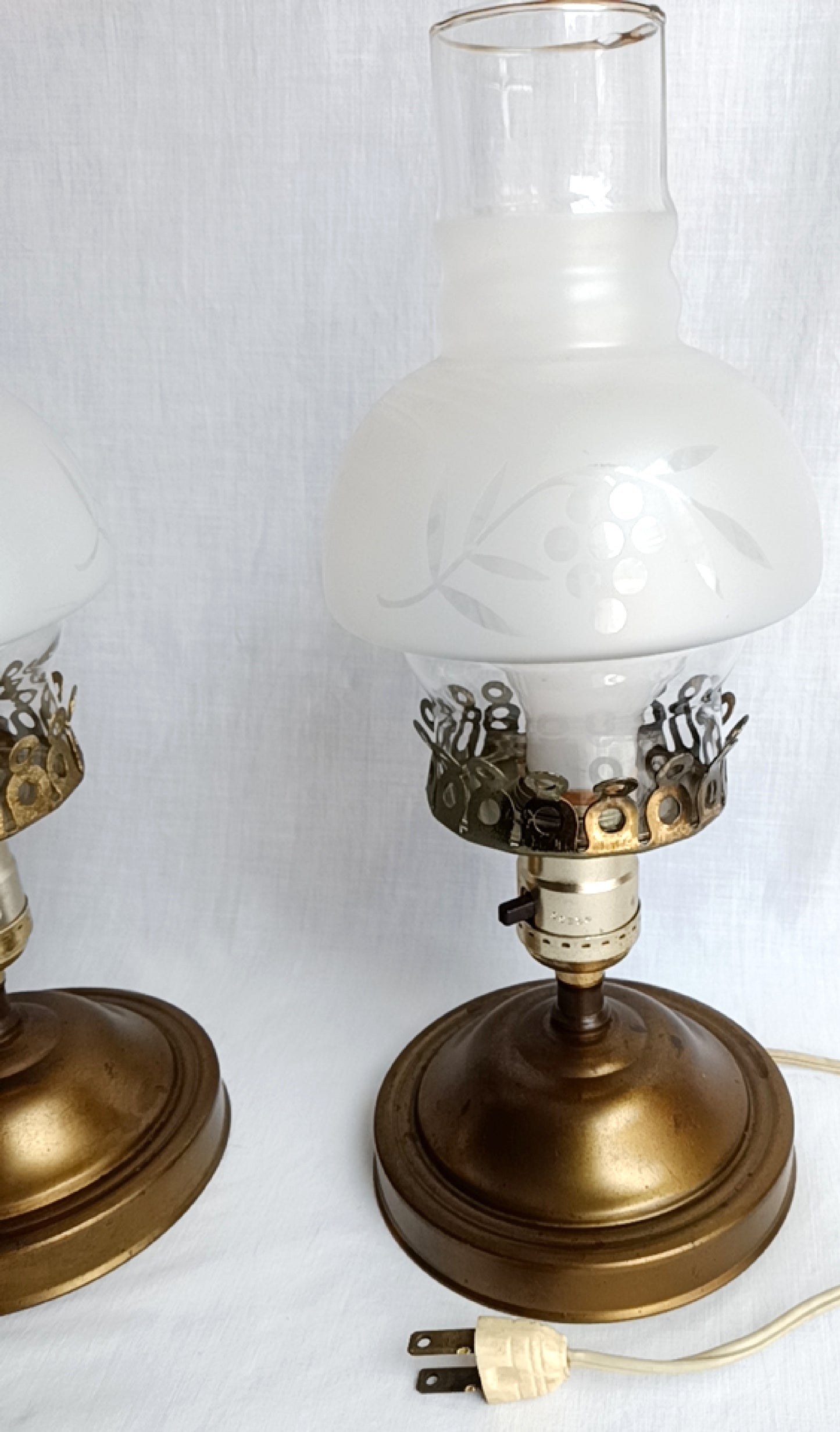 Vintage Pair MCM Electric Hurricane Table Lamps Frosted Clear Glass Globe Etched Grape Leaf Design Brass Finish Metal Retro Lighting